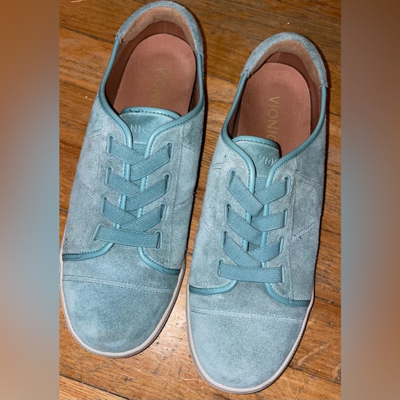 Vionic Jean Suede Women's Slip-On Sneakers shoes trainers
Size: 8.5 - Picture 7 of 7